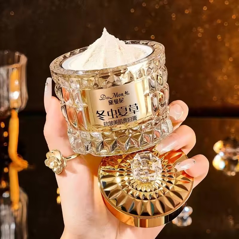 Cordyceps Sinensis Роскошный б – обзор и цена Luxury Skincare Whitening Cream
